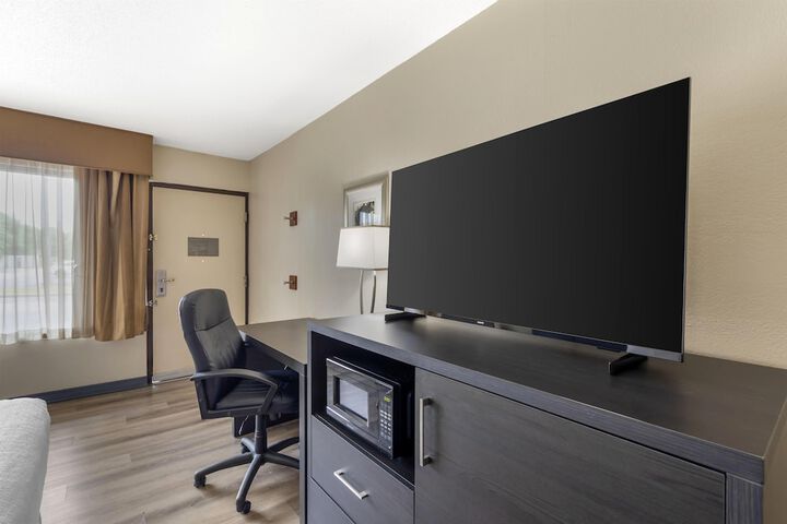 Best Western Plus Madison-Huntsville Hotel