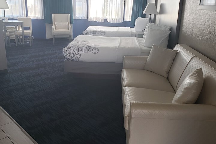 Room 26 of 39