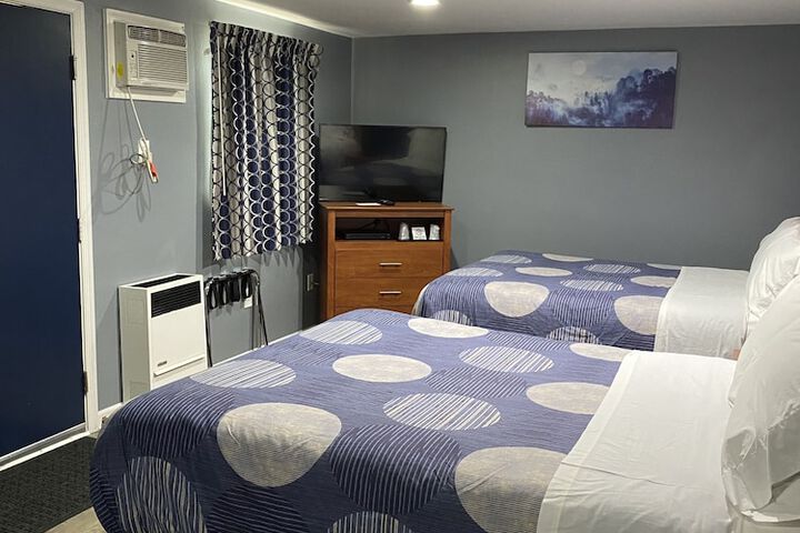 Room 28 of 34