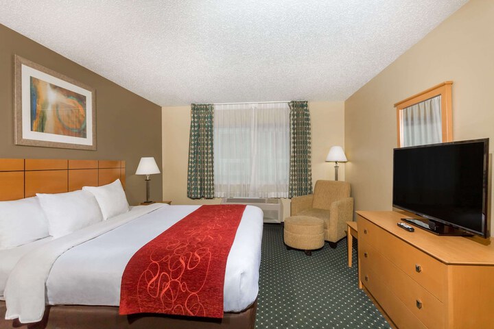 Room 10 of 19