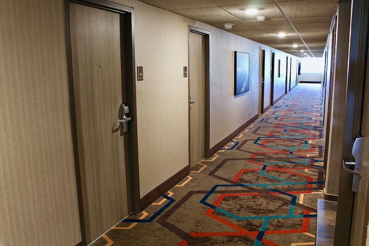 Ballroom/Hall 39 of 46