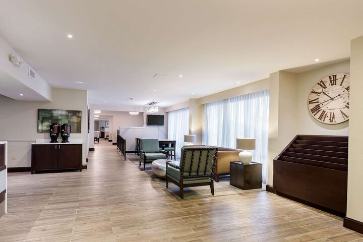 Hotel Interior 13 of 40