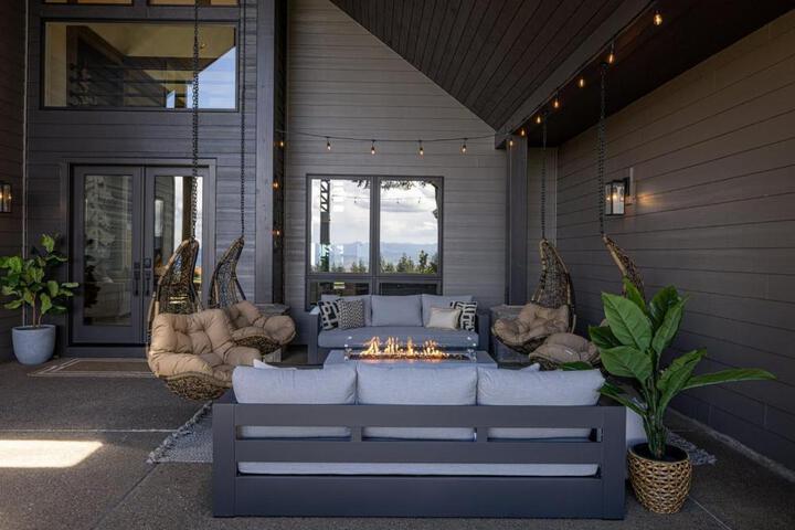Escape to Wine Country Luxurious Getaway Awaits