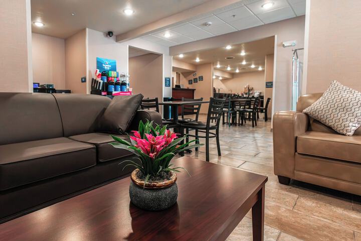 Cobblestone Inn & Suites – Big Lake