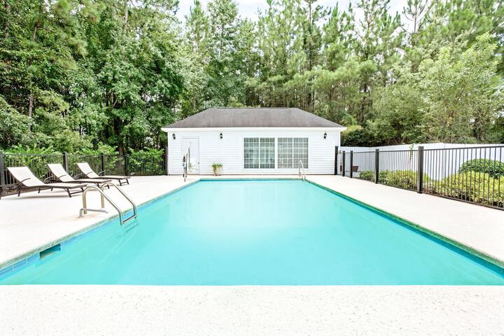 Pool 4 of 27