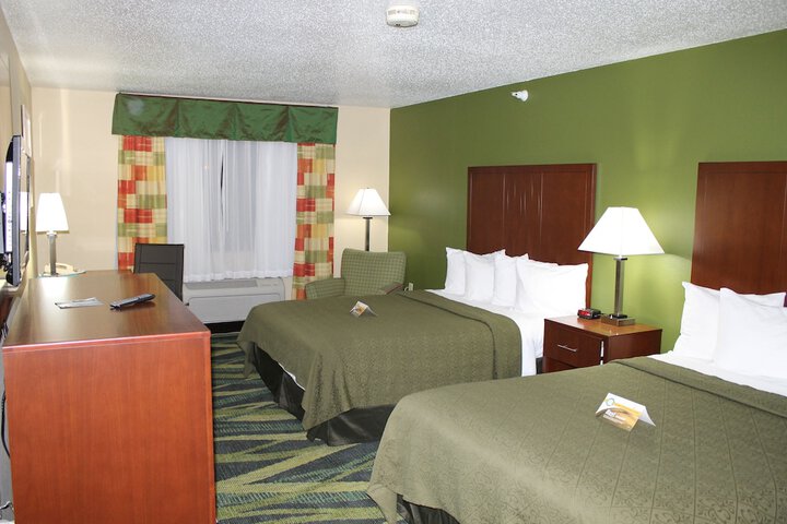 Room 34 of 44