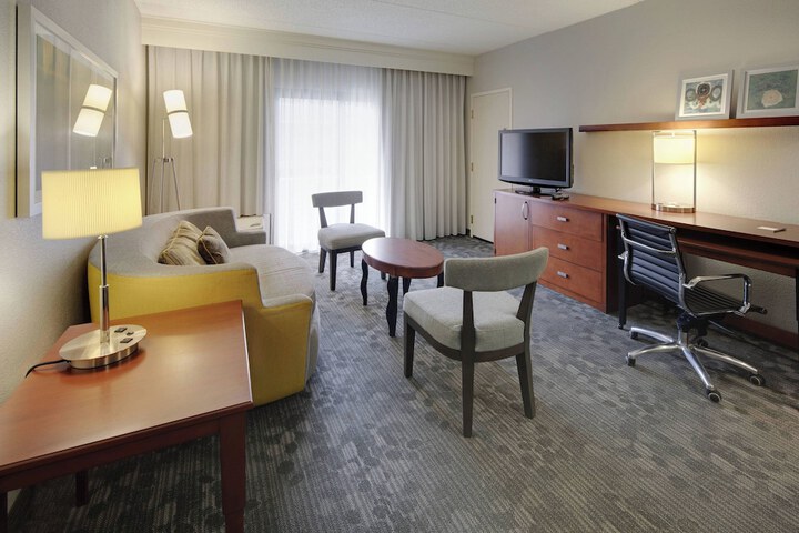 Courtyard by Marriott Atlanta Marietta / I-75 North