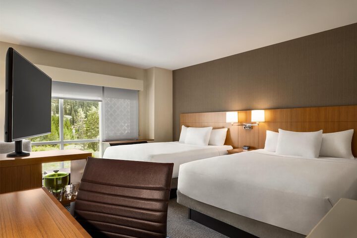 Hyatt Place Keystone / Dillon