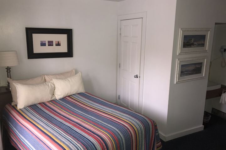 Room 52 of 72