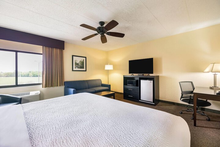 Baymont by Wyndham Janesville
