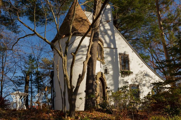 Castle on Glen - 3 Bedroom Home