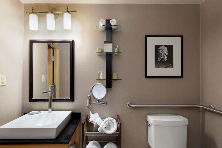 Room 14 of 26