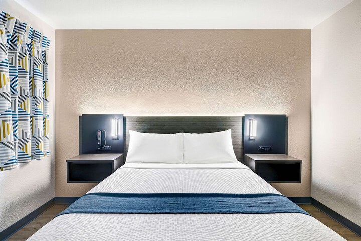 Room 20 of 32