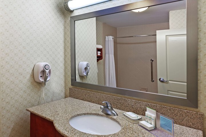 Room 30 of 51