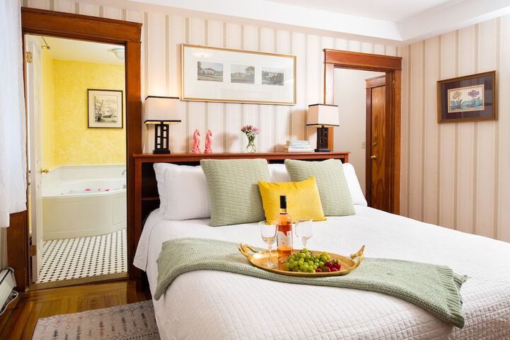 Room 93 of 156