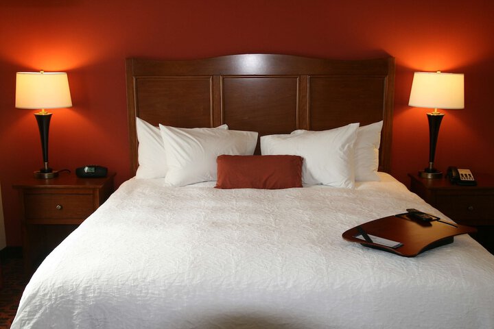 Room 6 of 15