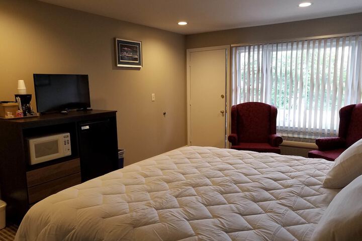 Room 21 of 74
