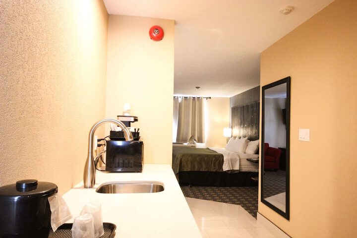 Room 26 of 75