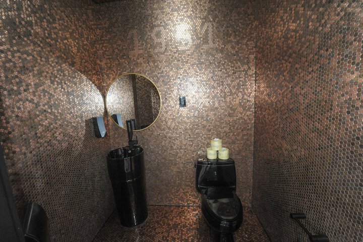 Room 29 of 62
