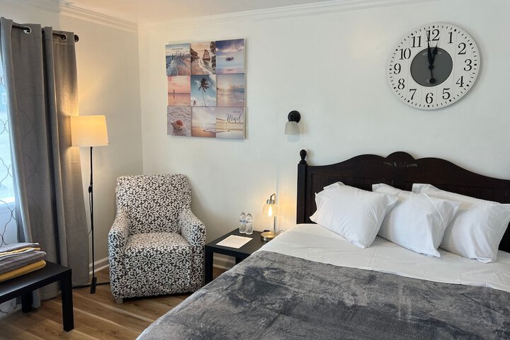 Room 13 of 24