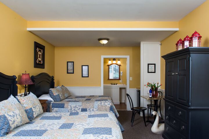 Room 44 of 117