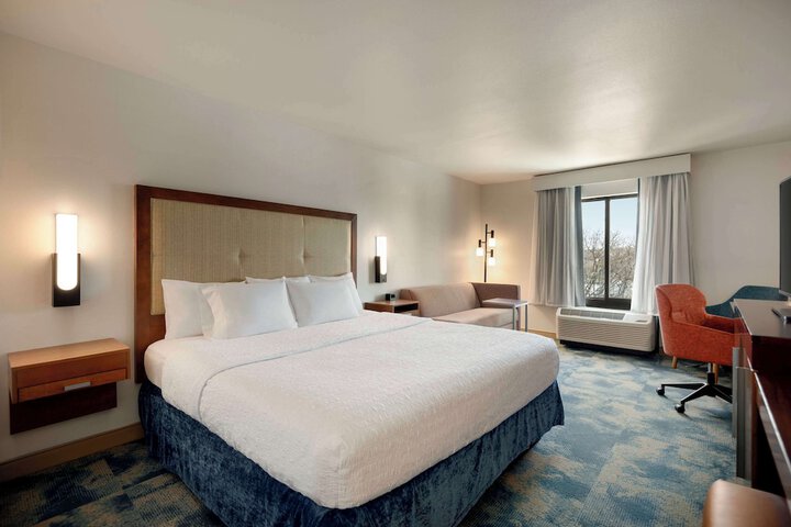 Hampton Inn & Suites San Marcos