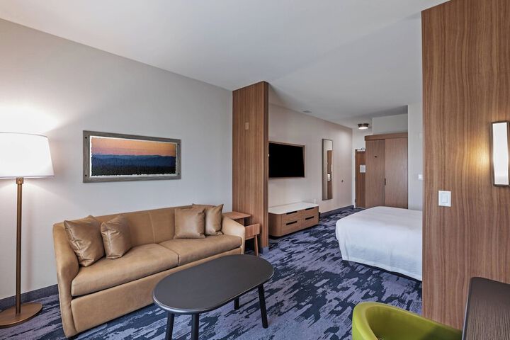 Room 20 of 28