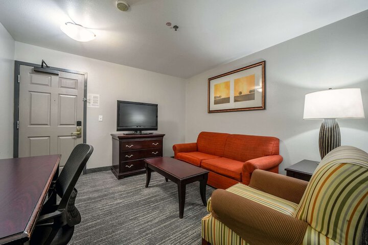 Room 63 of 104