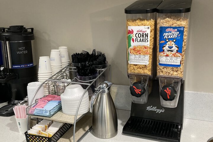 Breakfast/Coffee Service 14 of 16