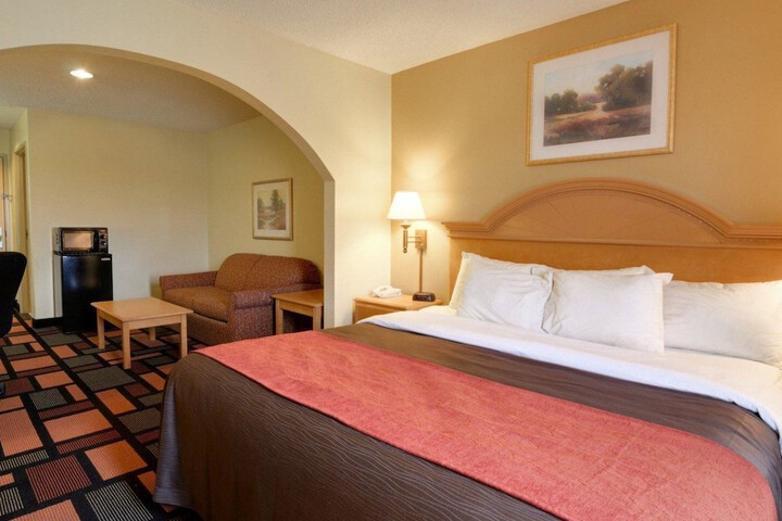 Room 14 of 21