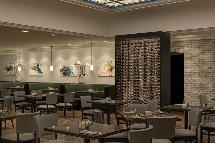 Silver Legacy Reno- a Caesars Rewards Destination