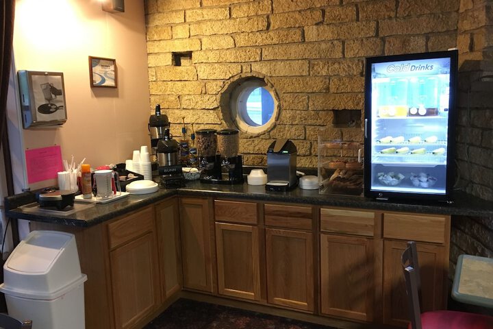 Breakfast/Coffee Service 45 of 56