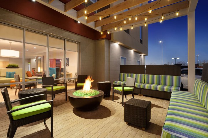 Terrace/Patio 32 of 34