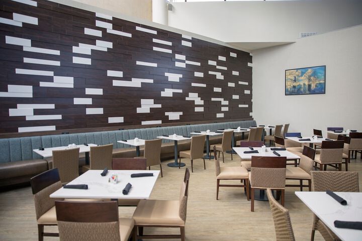 Dining 82 of 108