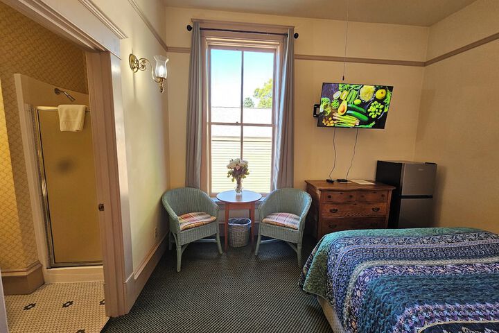 Hotel Planter