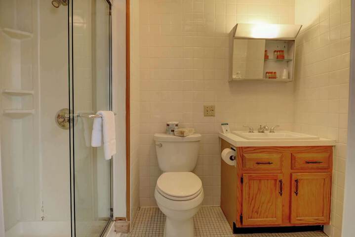 Room 179 of 317