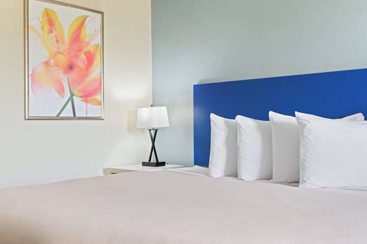 Room 18 of 27