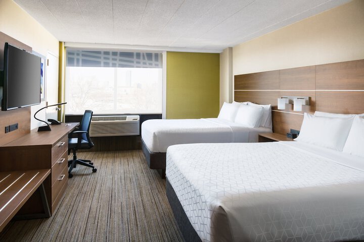 Room 50 of 96