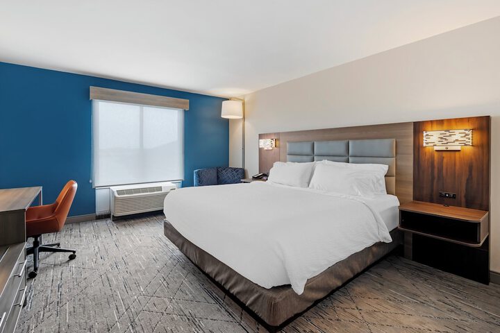 Holiday Inn Express White House by IHG