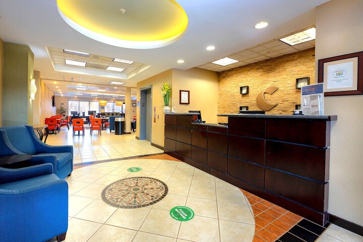 Hotel Interior 7 of 34