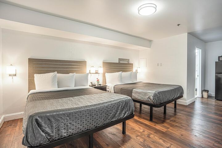 Room 34 of 42