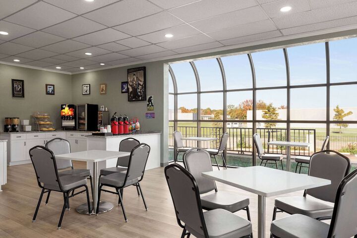 Days Inn by Wyndham Memphis at Graceland