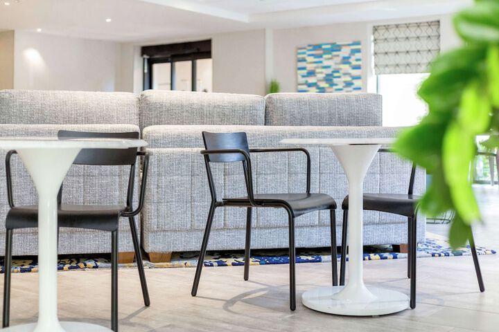 DoubleTree by Hilton Austin - University Area