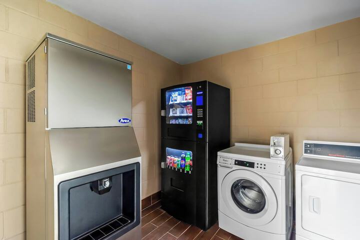Red Roof Inn Radcliff - Fort Knox