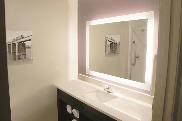 Room 35 of 54