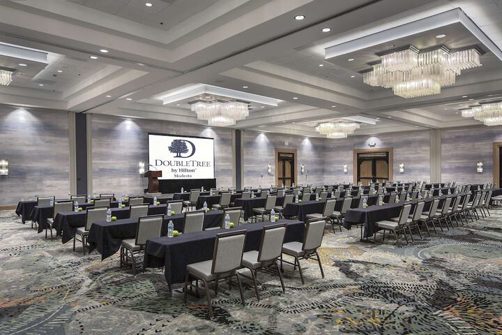 DoubleTree by Hilton Hotel Modesto