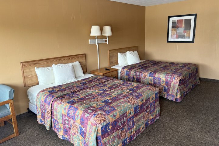 Room 329 of 443