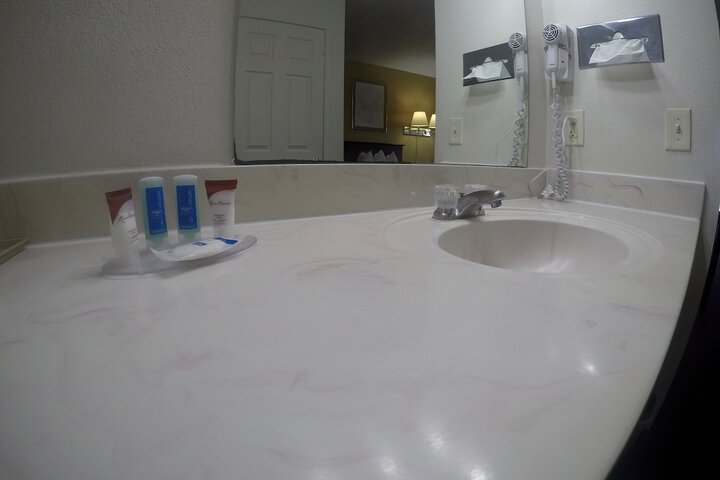Room 15 of 24