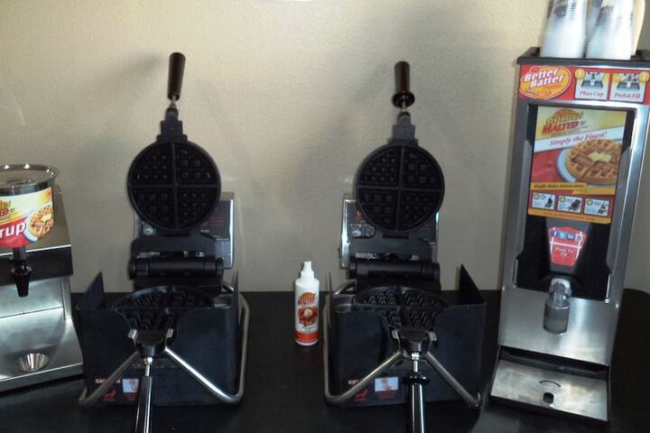 Breakfast/Coffee Service 54 of 64