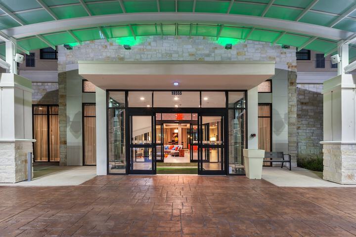 Holiday Inn Houston NE - Bush Airport Area by IHG